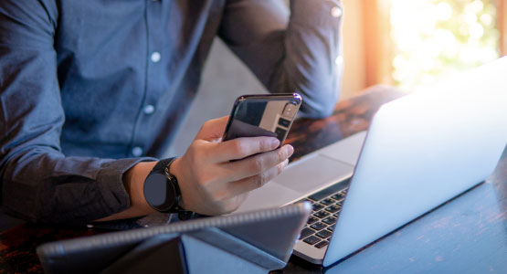 Smartphone & Tablet Apps